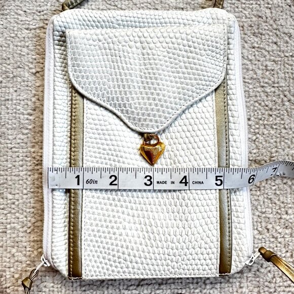 Vintage Lisette New York Embossed Pearlescent White Leather Pochette Crossbody - Picture 4 of 8